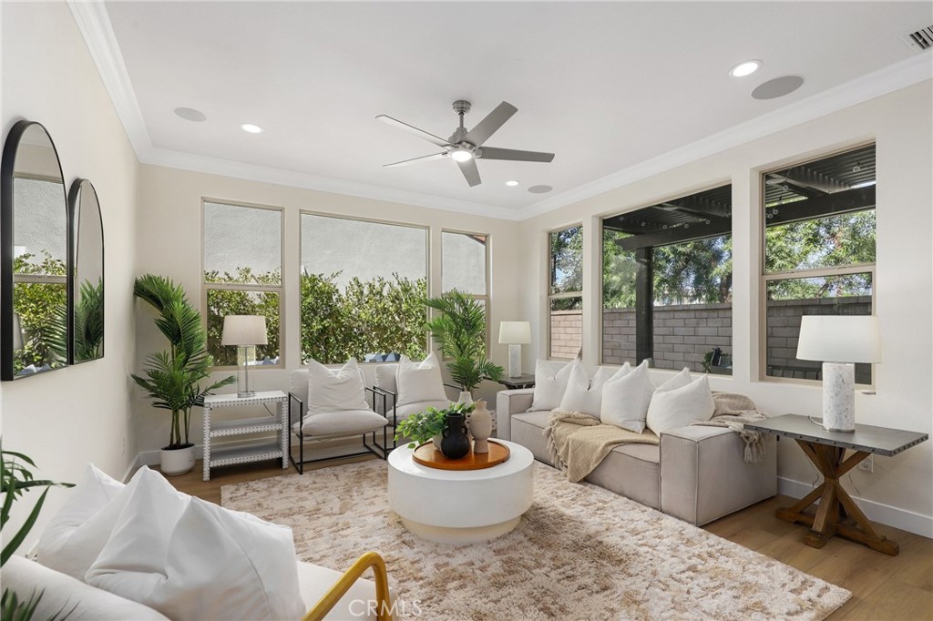 KNOLLS (BKKNLS) - Residential