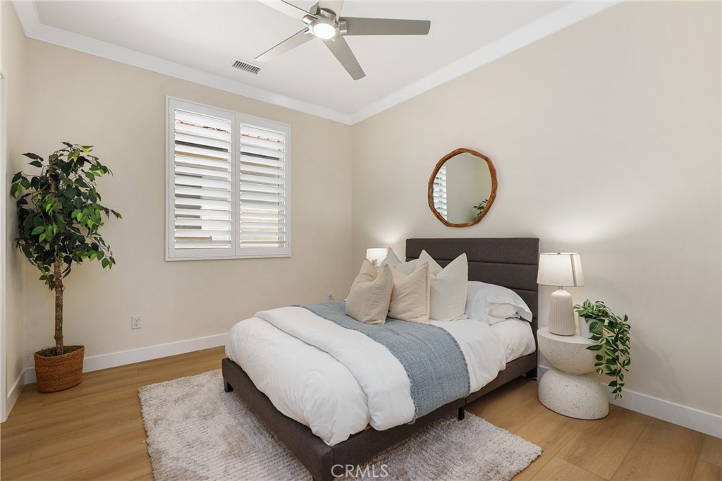 KNOLLS (BKKNLS) - Residential