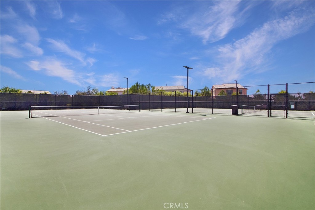 KNOLLS (BKKNLS) - Residential