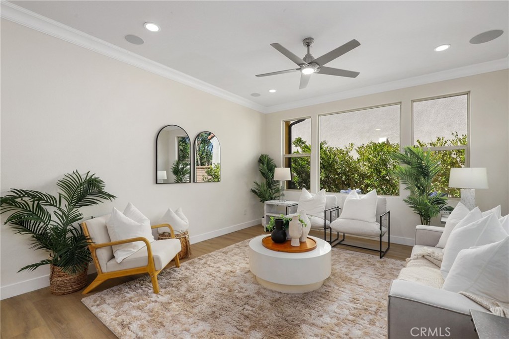 KNOLLS (BKKNLS) - Residential