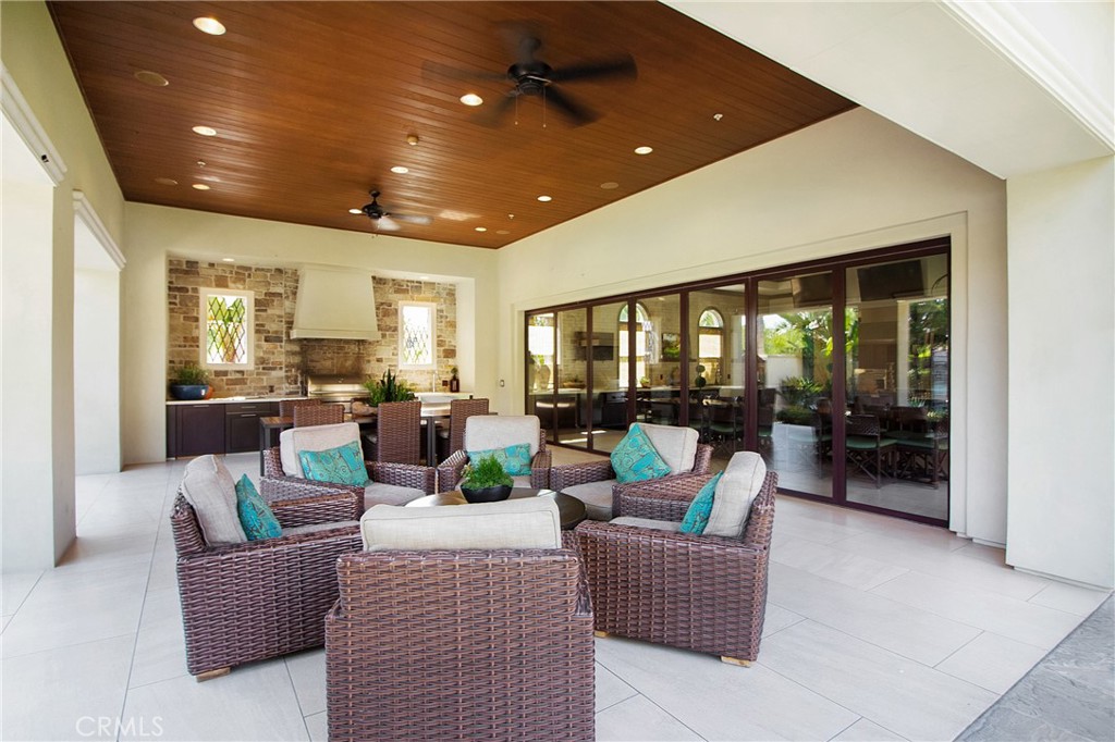 KNOLLS (BKKNLS) - Residential