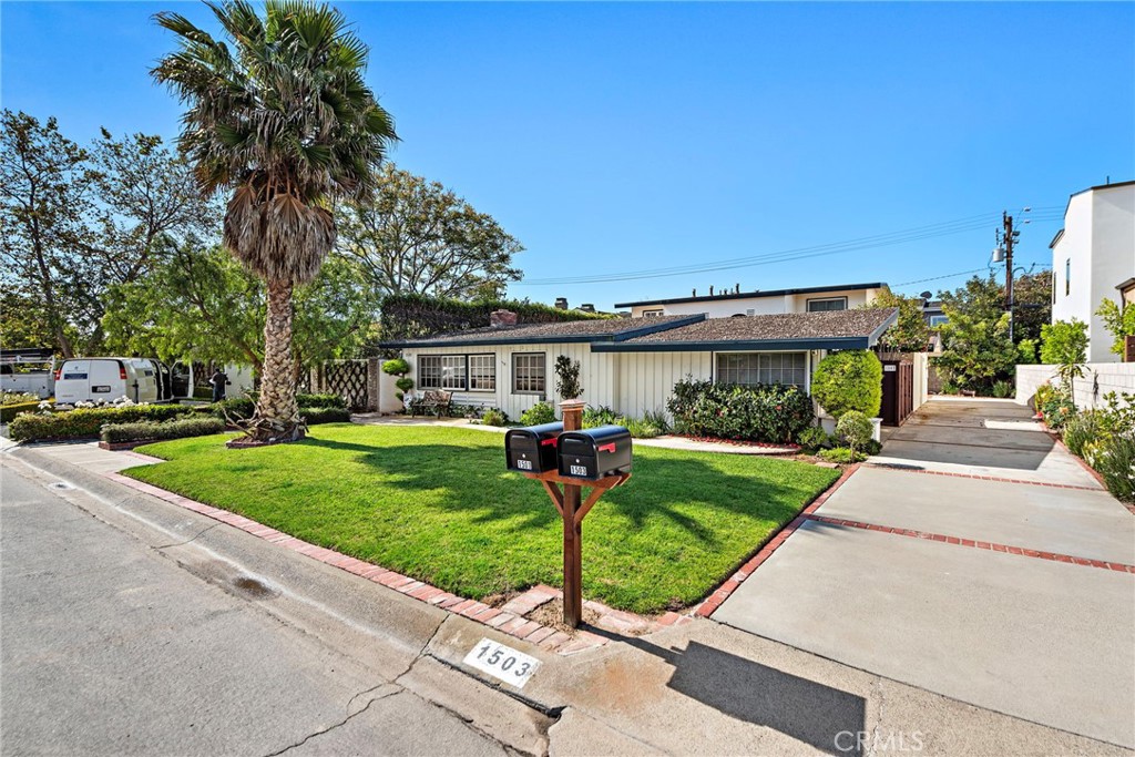 1501 Cliff Drive