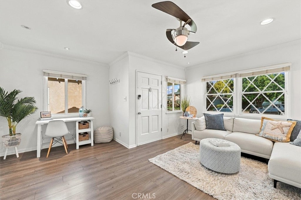 2716 W 155th