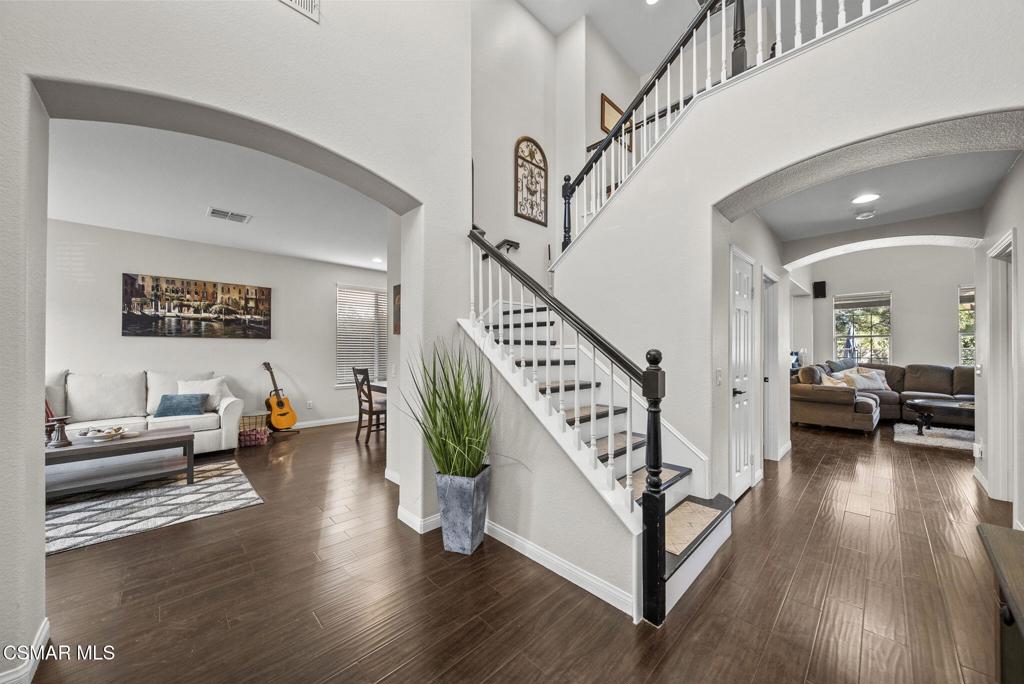 584 Roosevelt Court
