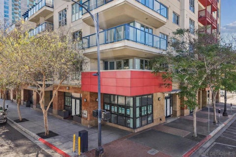 Photo of 875 G St #108 ST, San Diego, CA 92101 (MLS # 260025707SD)