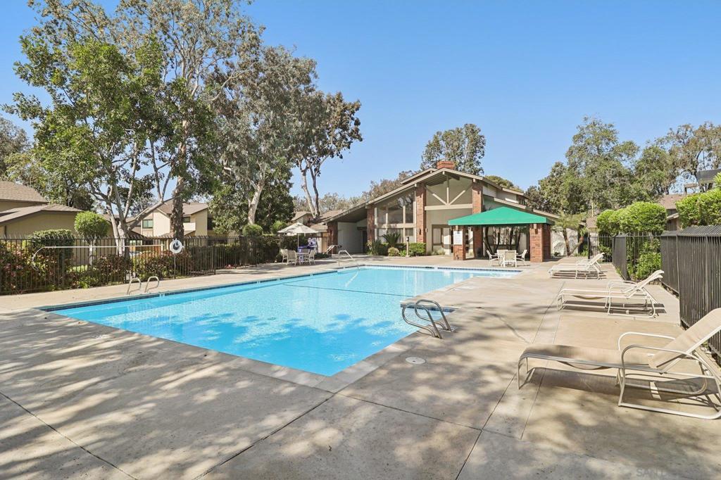 10226 Mirabel Ln