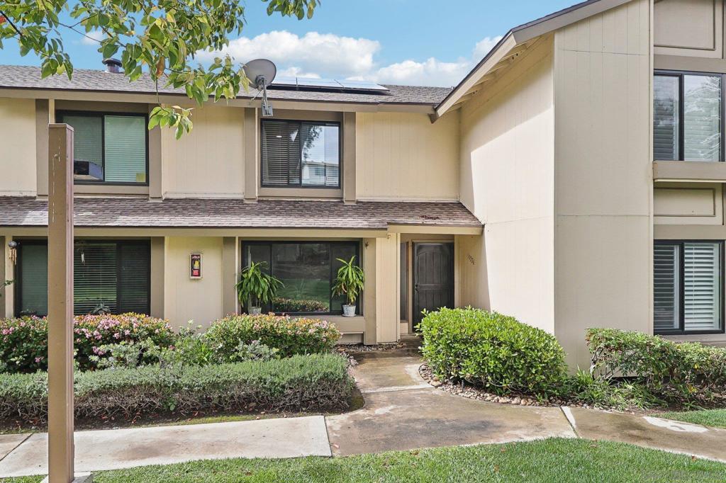 10226 Mirabel Ln