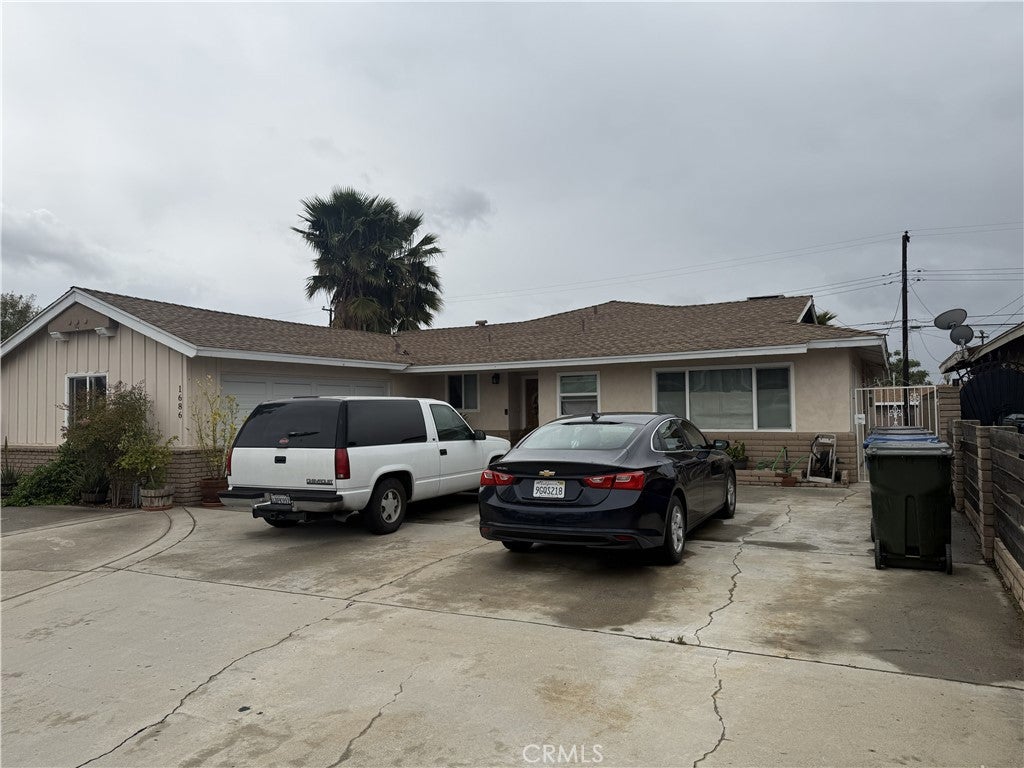 1686 E Princeton Street