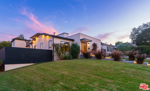 Photo of 6000 W 75th Street, Los Angeles, CA 90045 (MLS # 26874941)