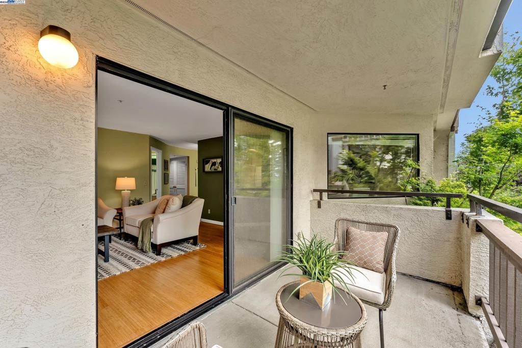 listing image 130720549388240586940
