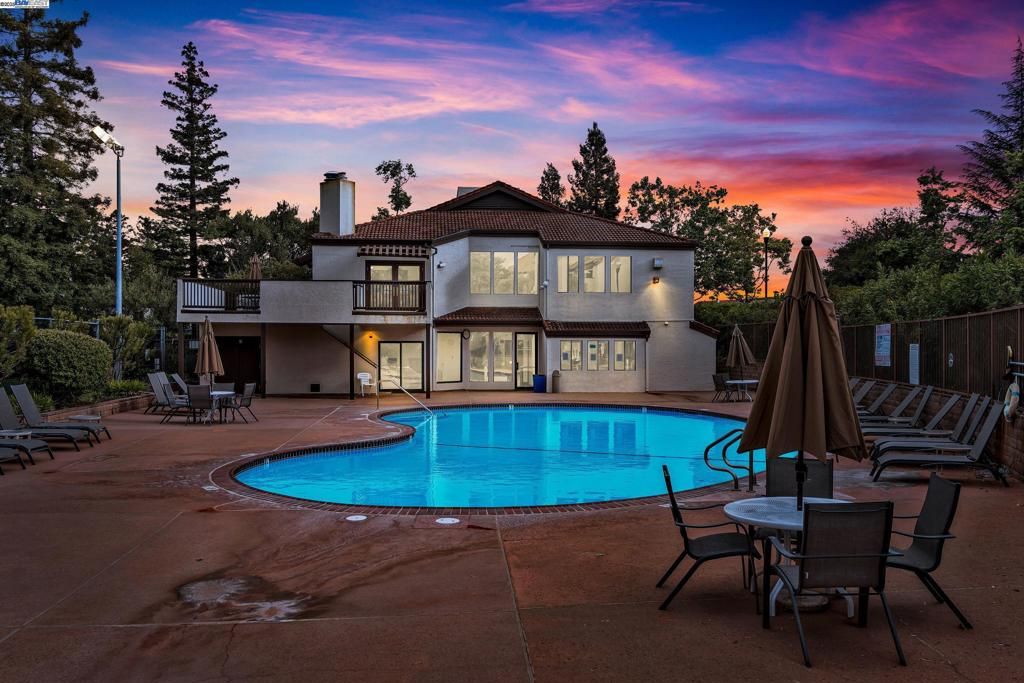 listing image 130727953512531379736