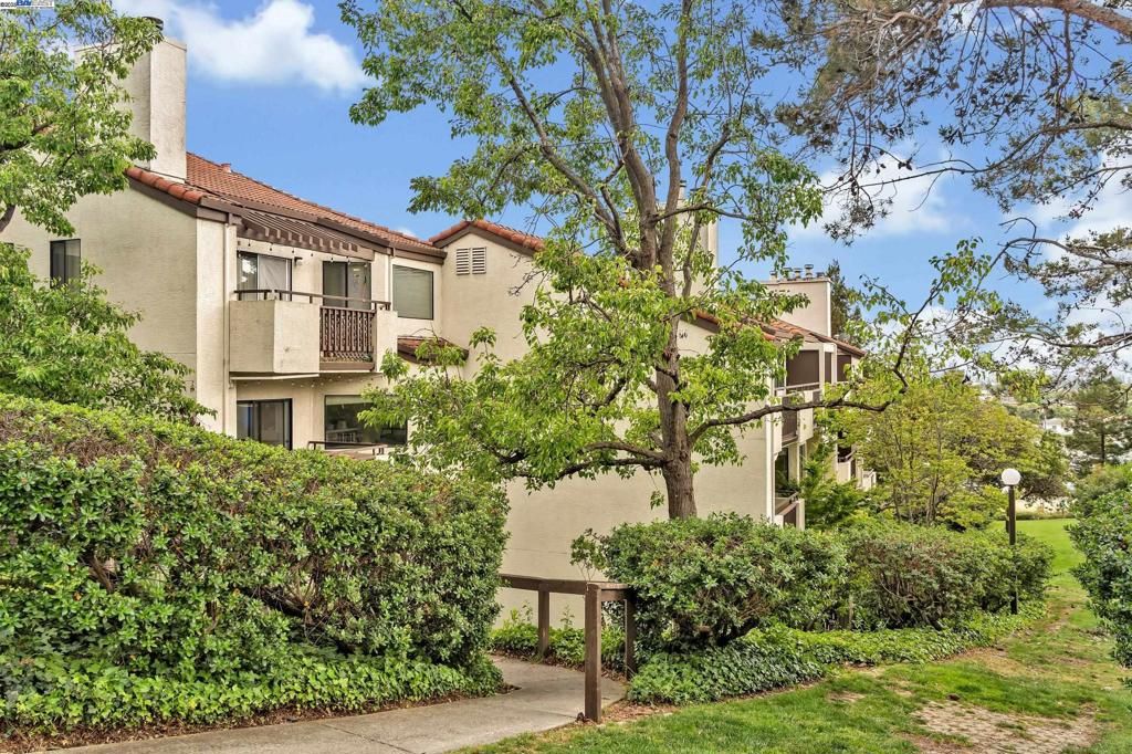 listing image 130721079079116850444