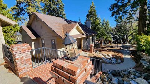 179 Chippewa Lane Lake Arrowhead CA 92352