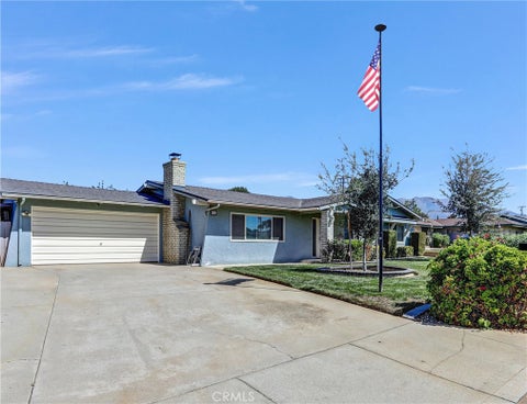 Photo of 354 Myrtlewood DR, Calimesa, CA 92320 (MLS # TR26207439)