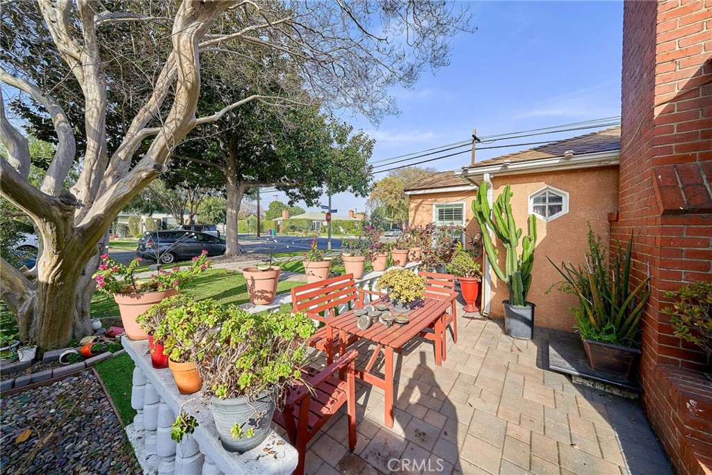 Wrigley Area (WR) - Residential