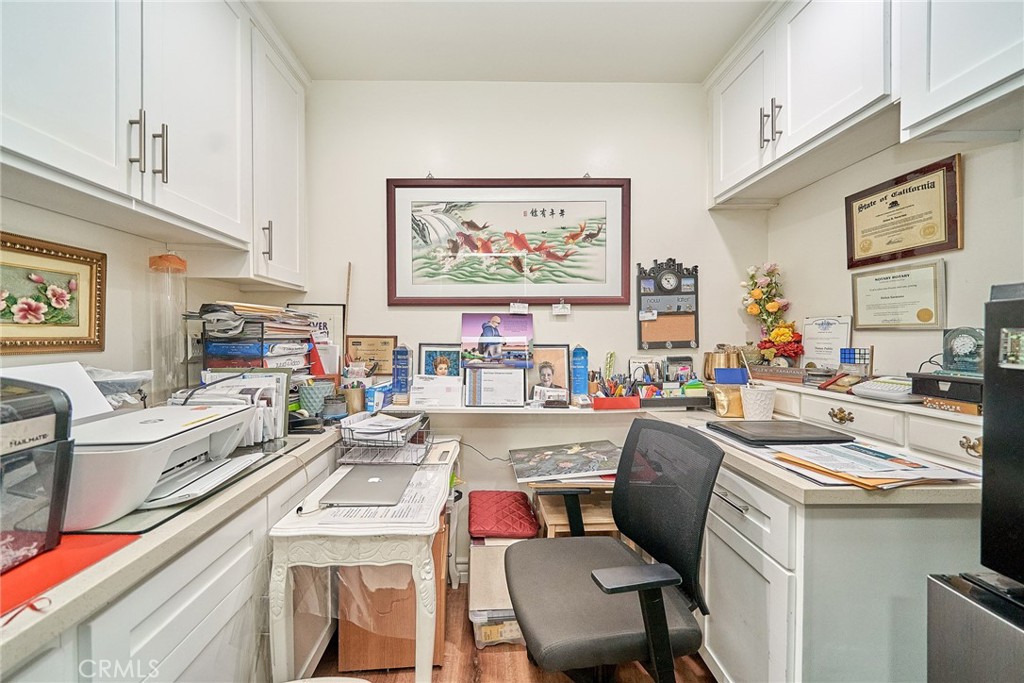 Wrigley Area (WR) - Residential