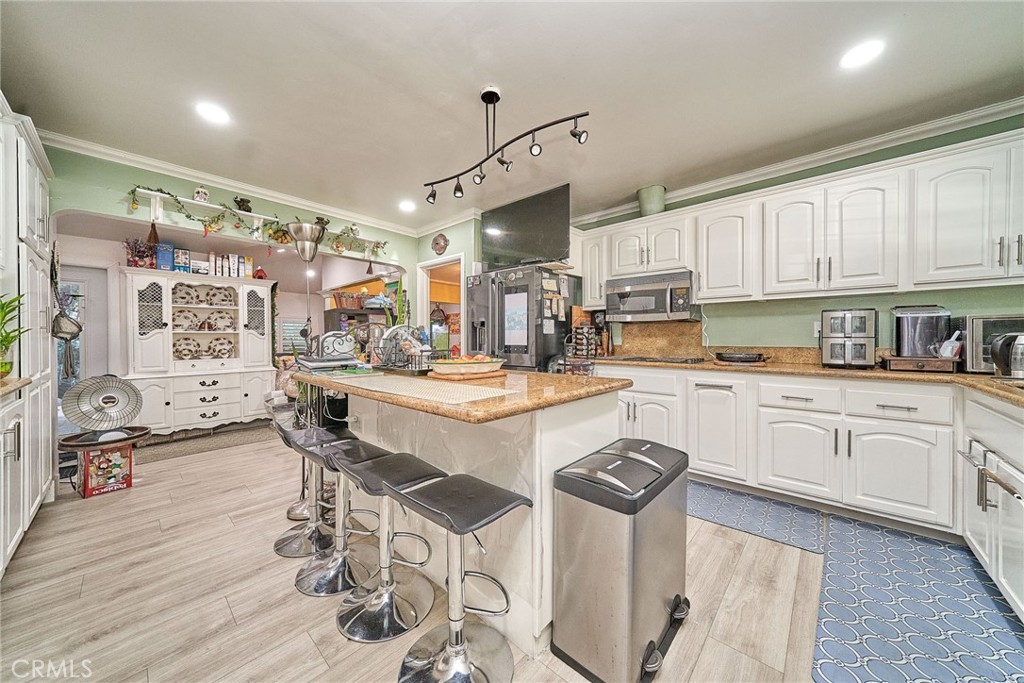 Wrigley Area (WR) - Residential