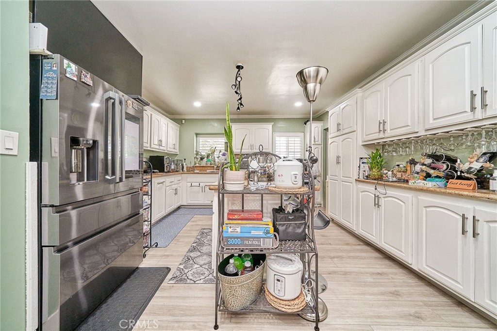 Wrigley Area (WR) - Residential