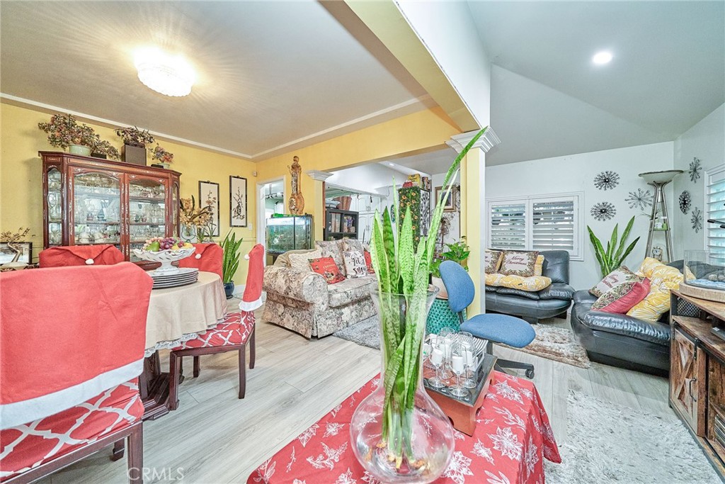 Wrigley Area (WR) - Residential