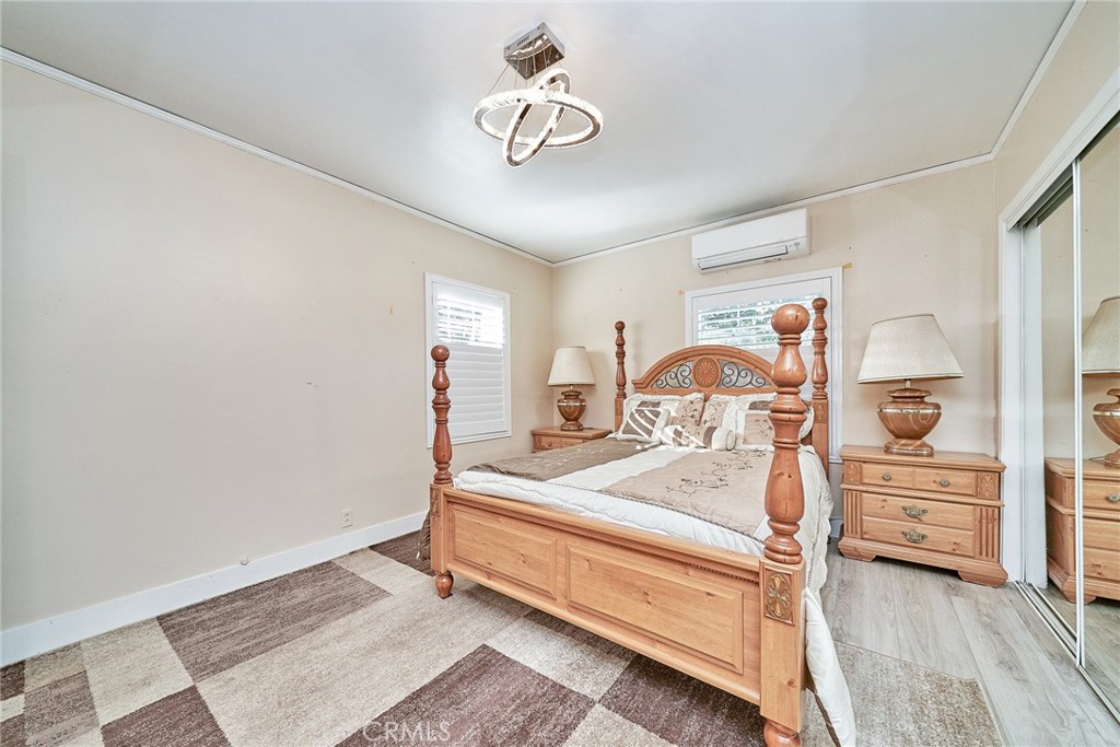 Wrigley Area (WR) - Residential