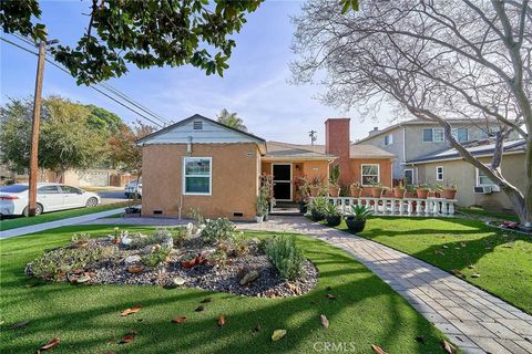 Photo of 2690 Oregon Ave, Long Beach, CA 90806 (MLS # PW25277543)