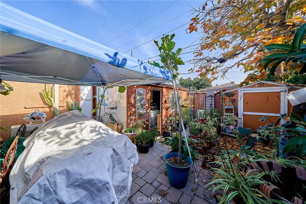 Wrigley Area (WR) - Residential