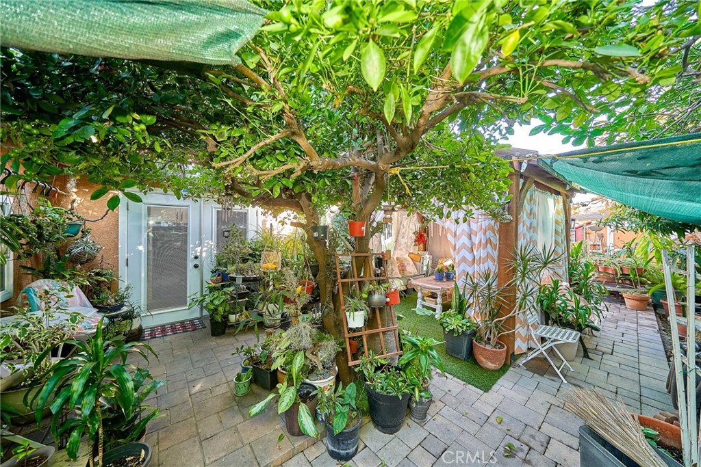 Wrigley Area (WR) - Residential