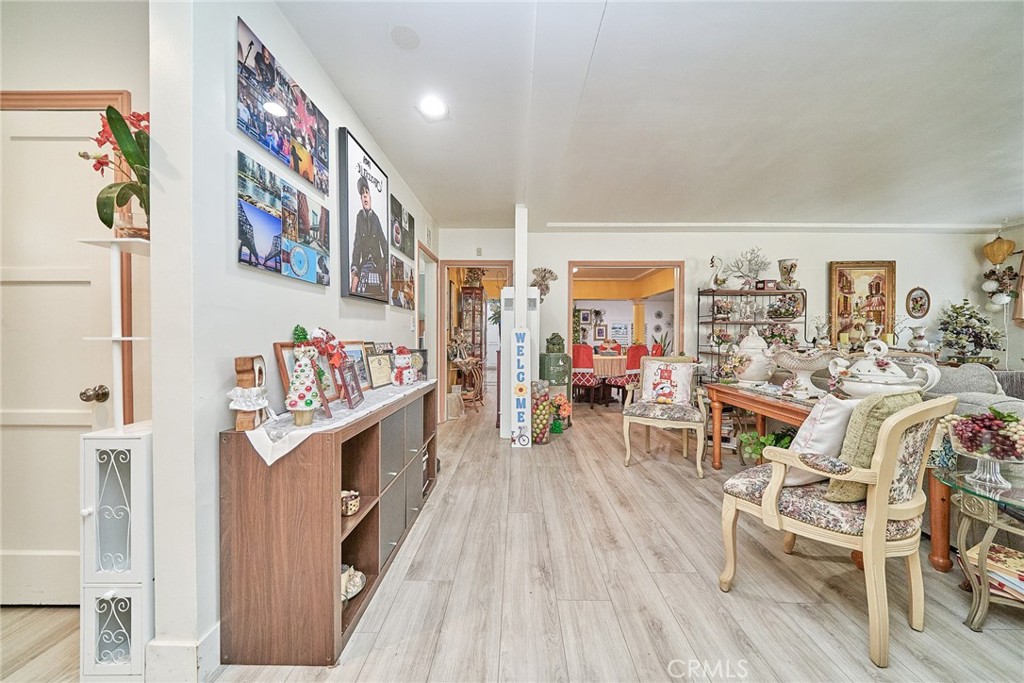 Wrigley Area (WR) - Residential