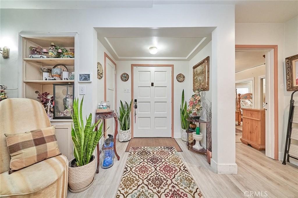 Wrigley Area (WR) - Residential