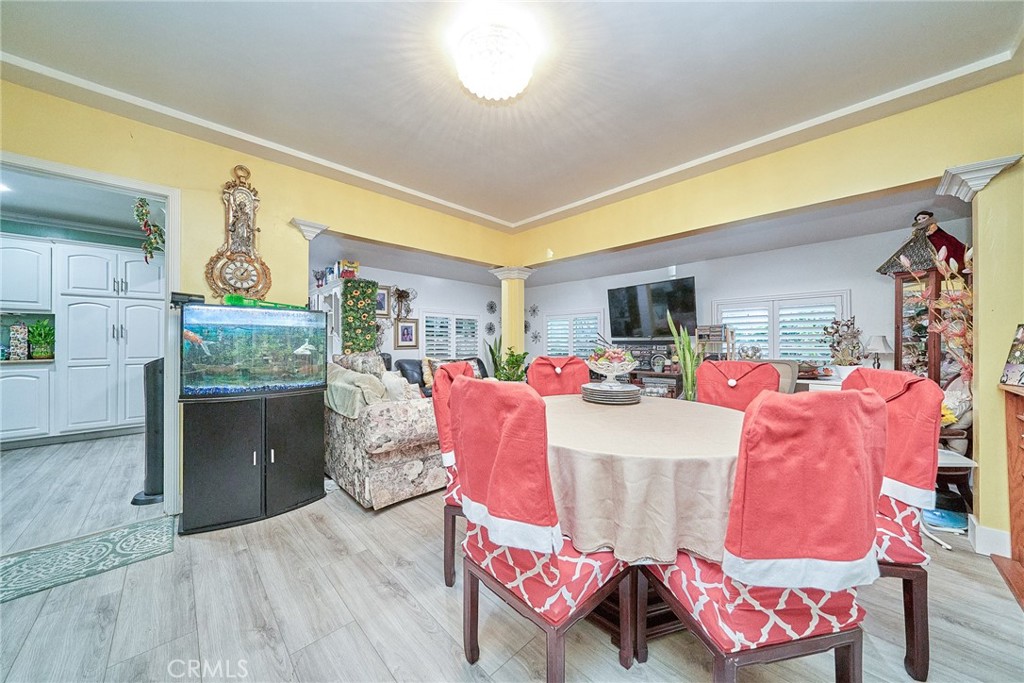 Wrigley Area (WR) - Residential