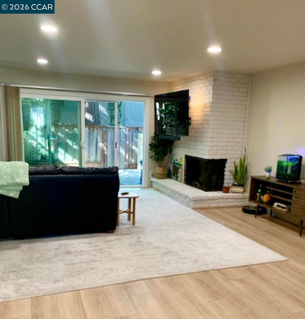2129 Ascot Dr Dr 15, Moraga CA 94556