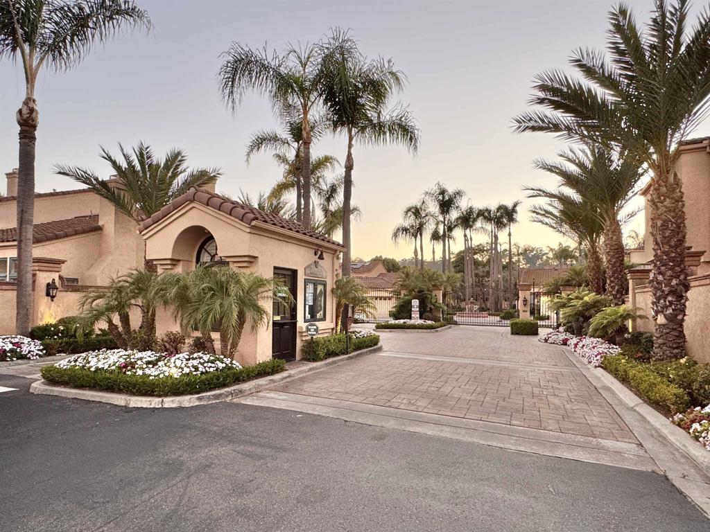 Rancho Santa Fe - Residential