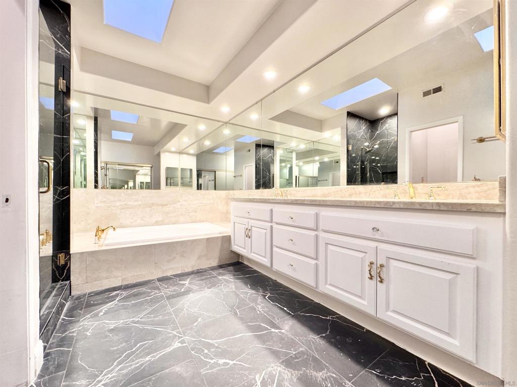 Rancho Santa Fe - Residential