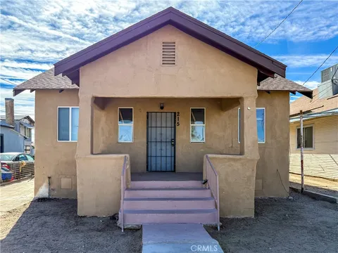 215 Cibola St, Needles, CA 92363 - MLS#: JT25251649