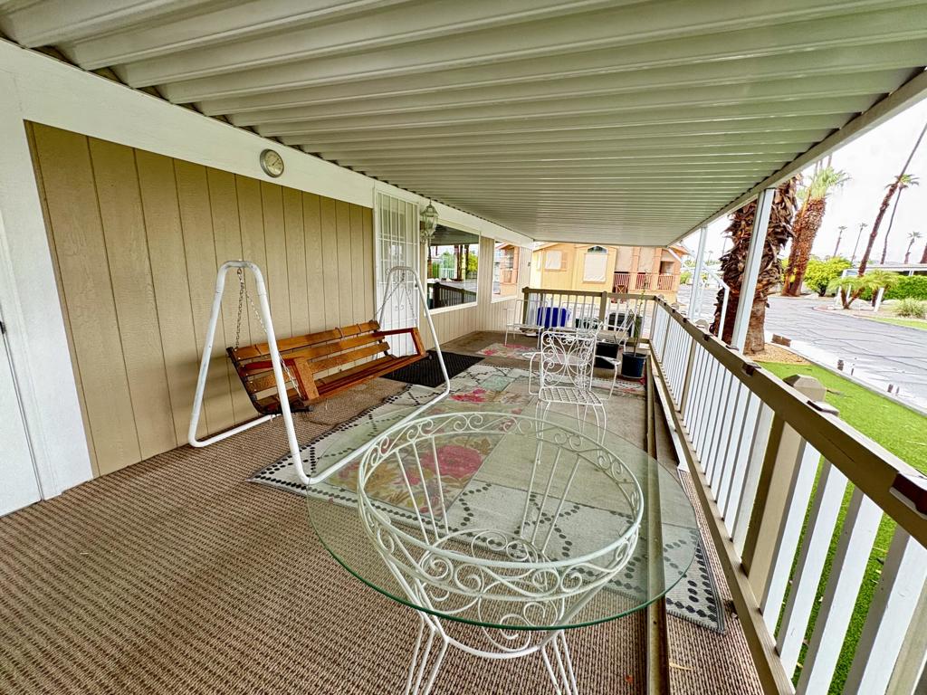 Royal Palms - Manufactured In Park