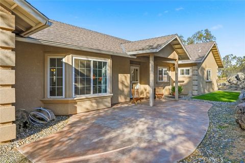 Photo of 29913 Revis Rd, Coarsegold, CA 93614 (MLS # FR25251212) Photo of 29913 Revis Rd, Coarsegold, CA 93614 (MLS # FR25251212)