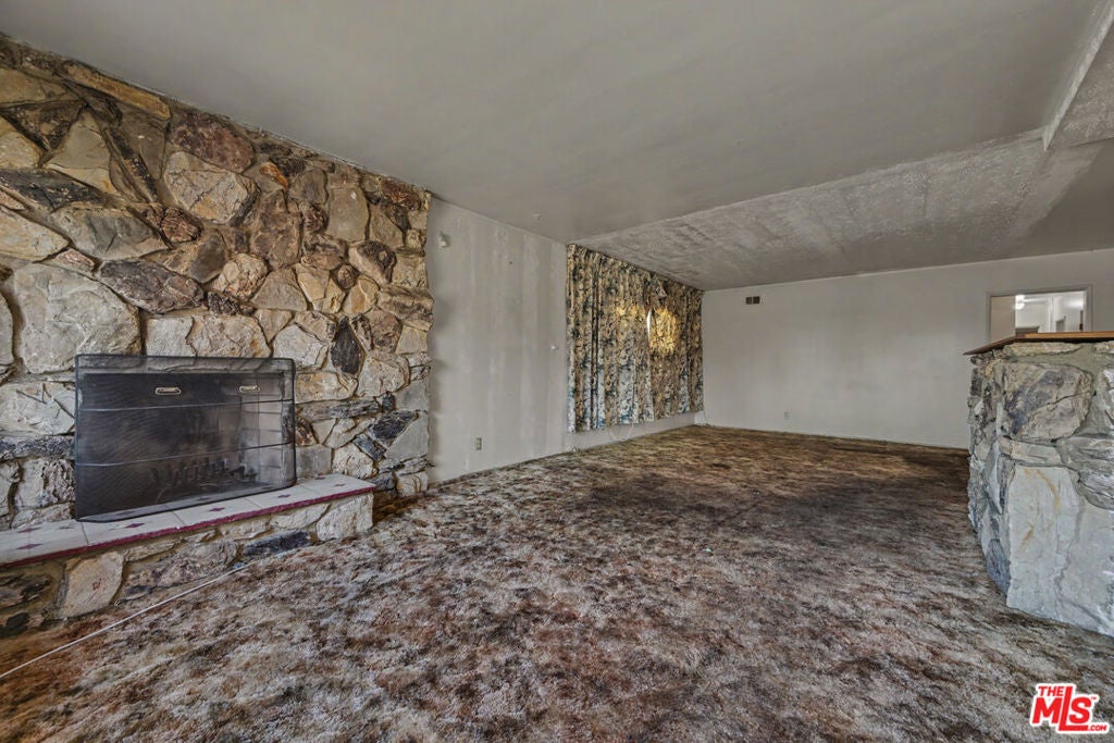 3229 W 108th Street
