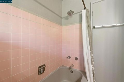 Tiny photo for 22 22 Irving Ln Ln, Orinda, CA 94563 (MLS # 41126305)