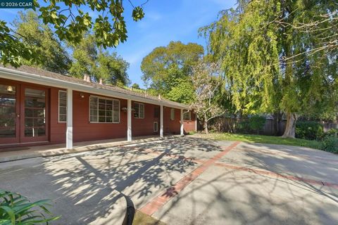 Tiny photo for 22 22 Irving Ln Ln, Orinda, CA 94563 (MLS # 41126305)