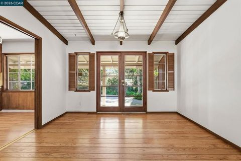 Tiny photo for 22 22 Irving Ln Ln, Orinda, CA 94563 (MLS # 41126305)
