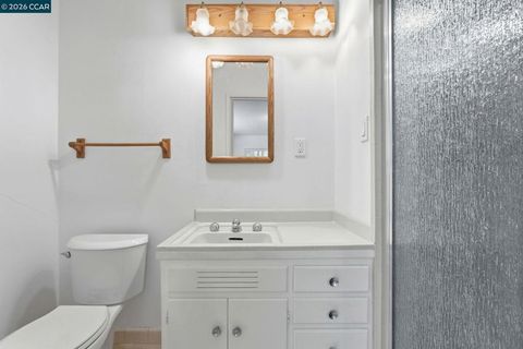 Tiny photo for 22 22 Irving Ln Ln, Orinda, CA 94563 (MLS # 41126305)