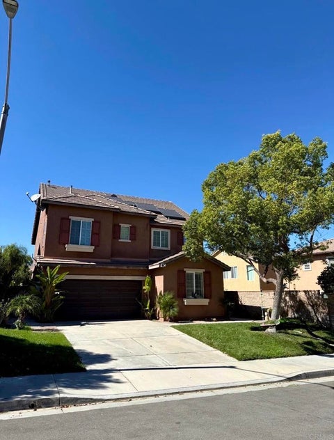 Photo of 38261 Tranquila Avenue, Murrieta, CA 92563 (MLS # NDP2609429)