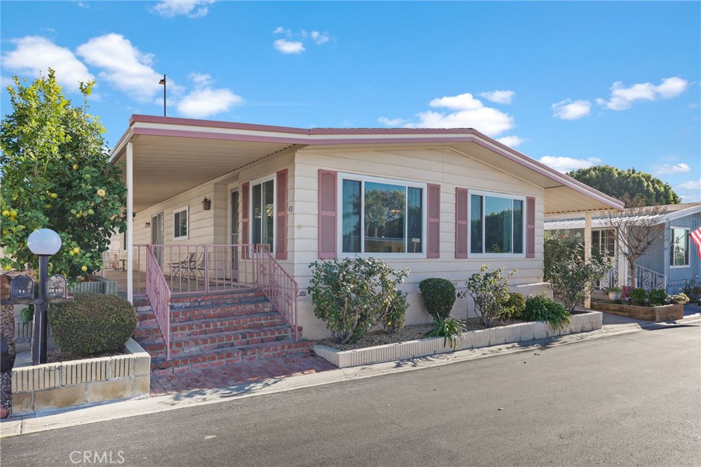 11730 Whittier Boulevard 63