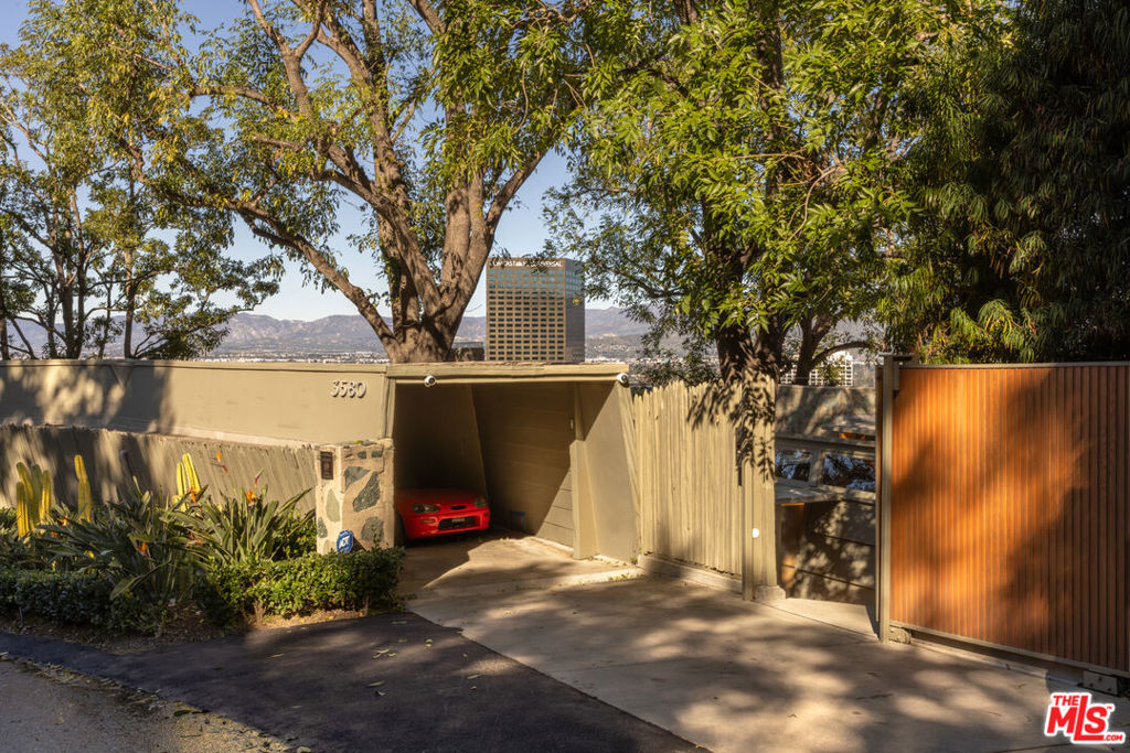3580 Multiview Drive
