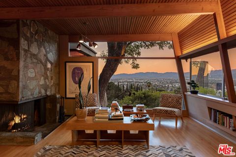 Photo of 3580 Multiview Drive, Los Angeles, CA 90068 (MLS # 26830563)