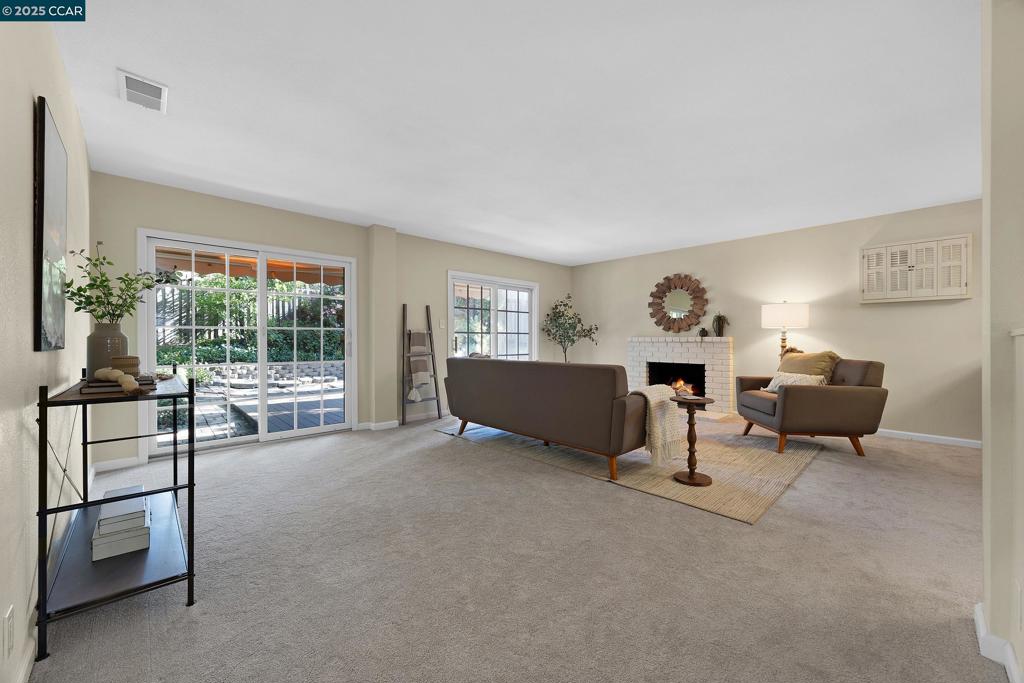 MUIR MEADOWS - Residential
