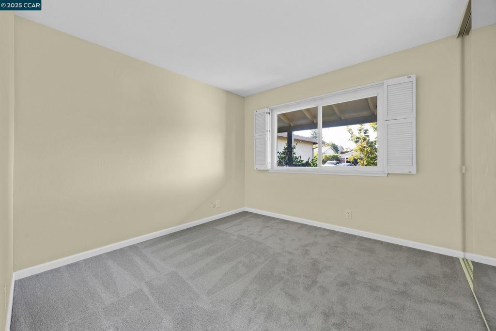 MUIR MEADOWS - Residential