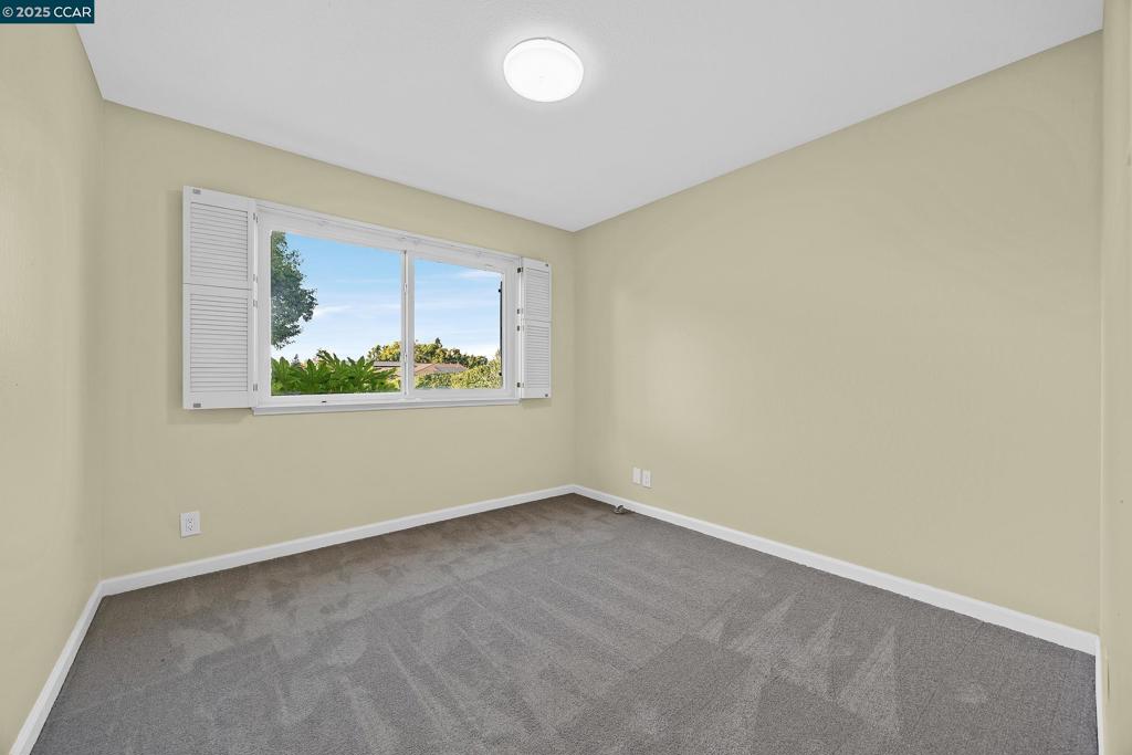 MUIR MEADOWS - Residential