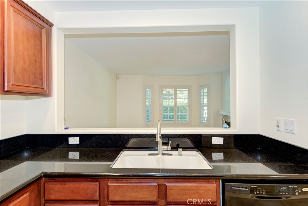 Three Vines (THRV) - Residential Lease