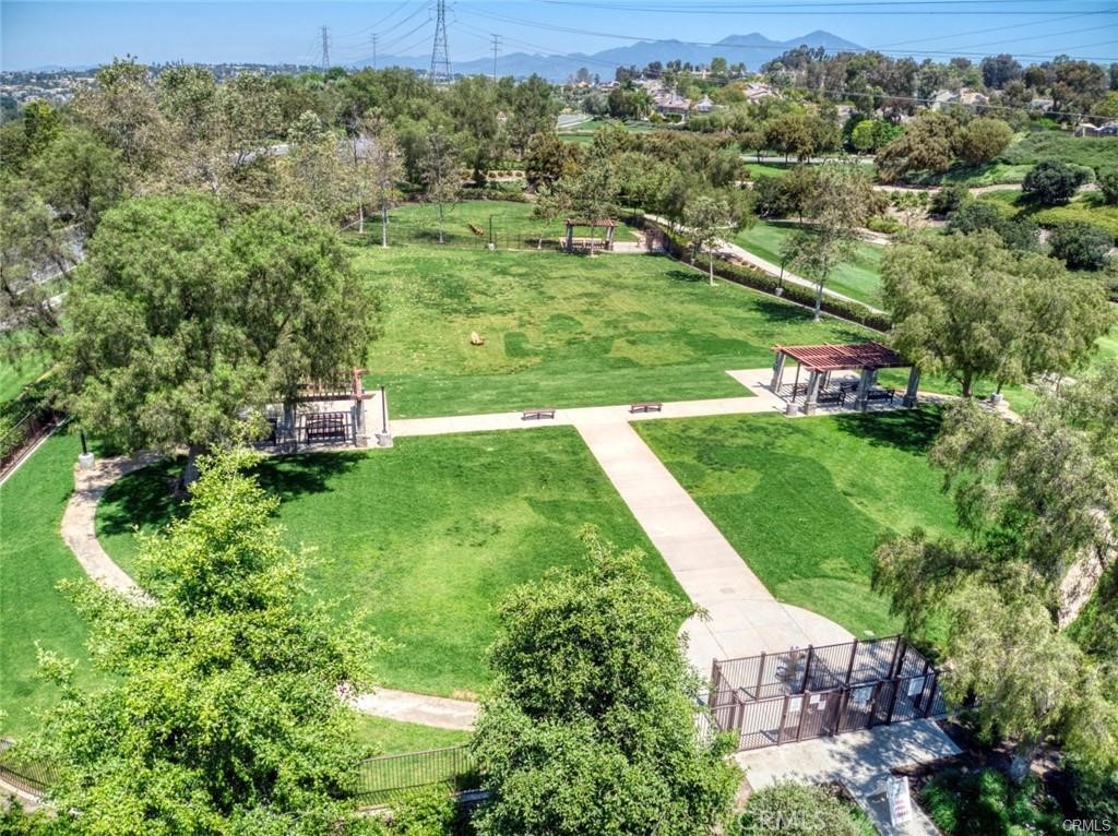 Three Vines (THRV) - Residential Lease